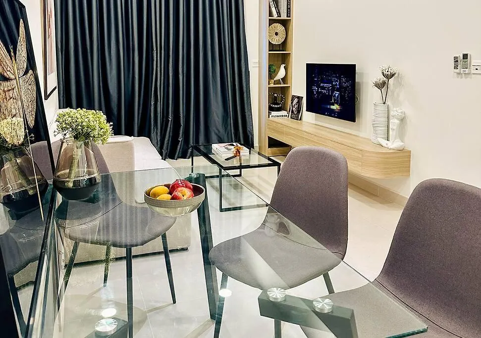 Fuzzi Cozy Home In Central D1 Soho Ho Chi Minh City Apartment